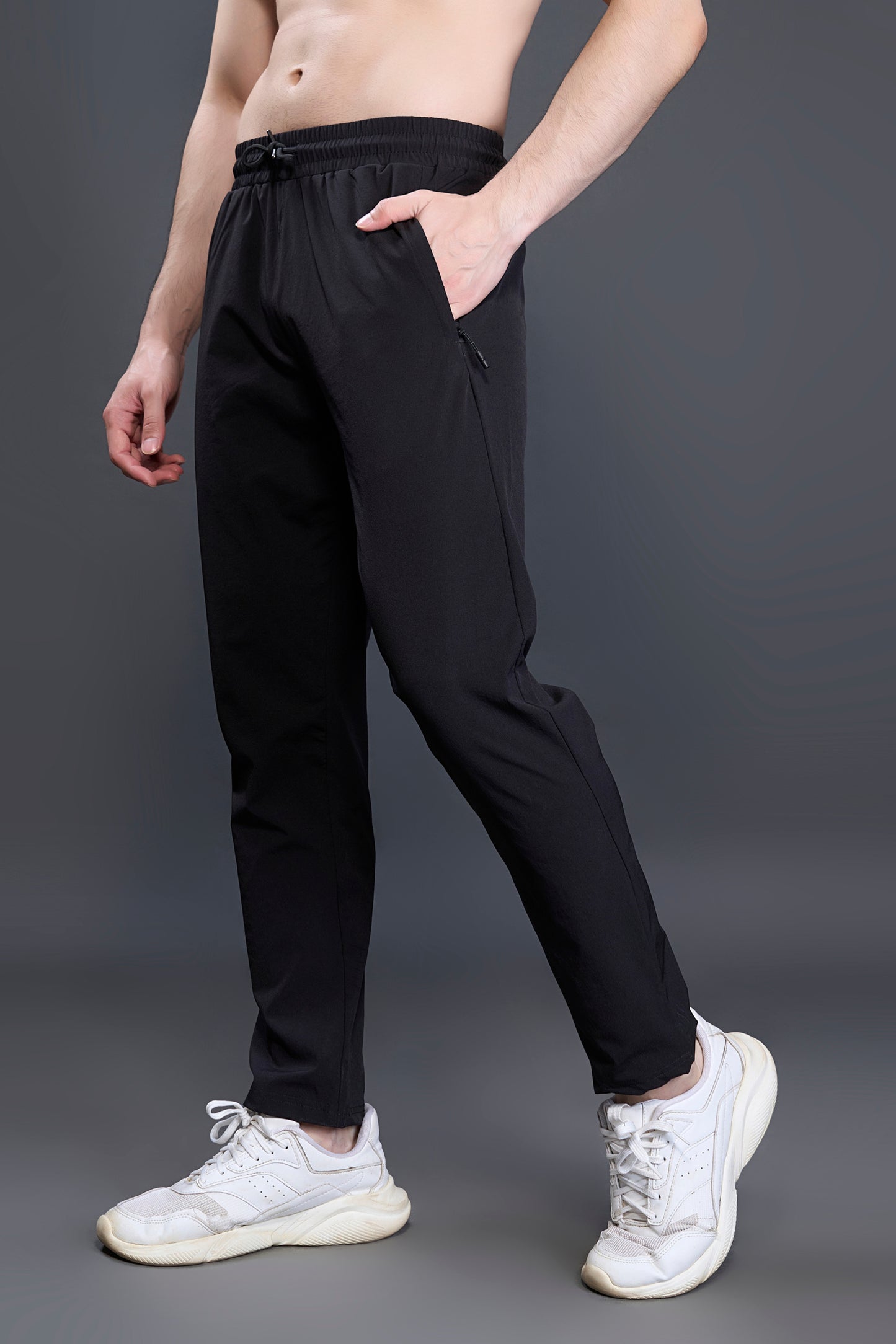 Move Black 365 Track Pant