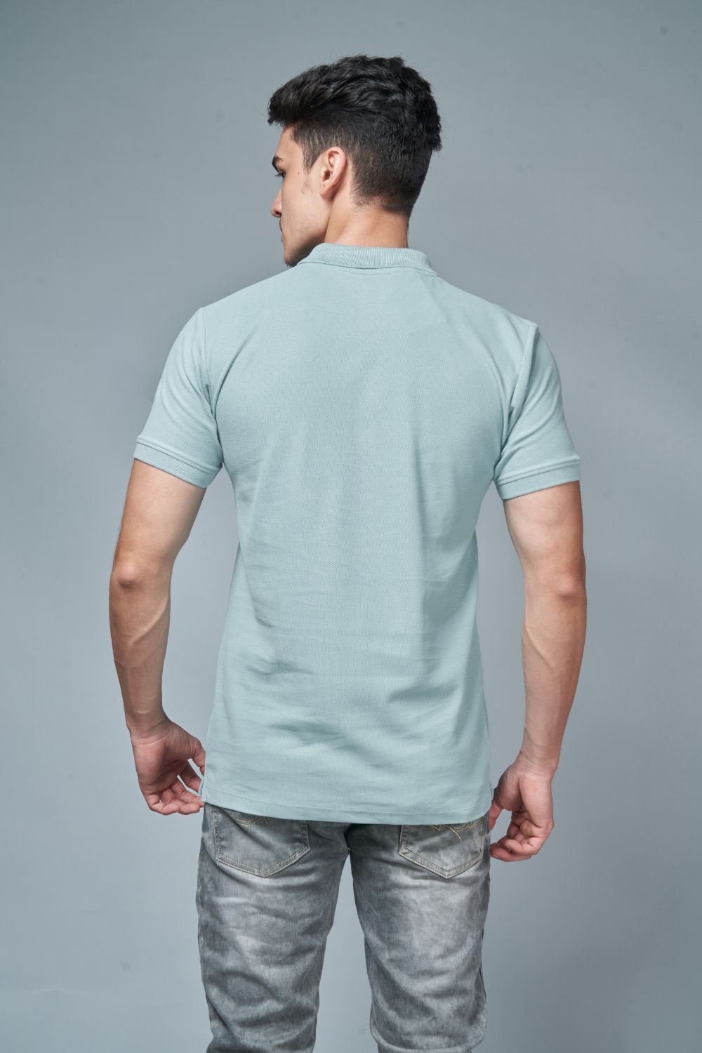 Vista Blue colored, solid t shirt for men with round neck and half sleeves