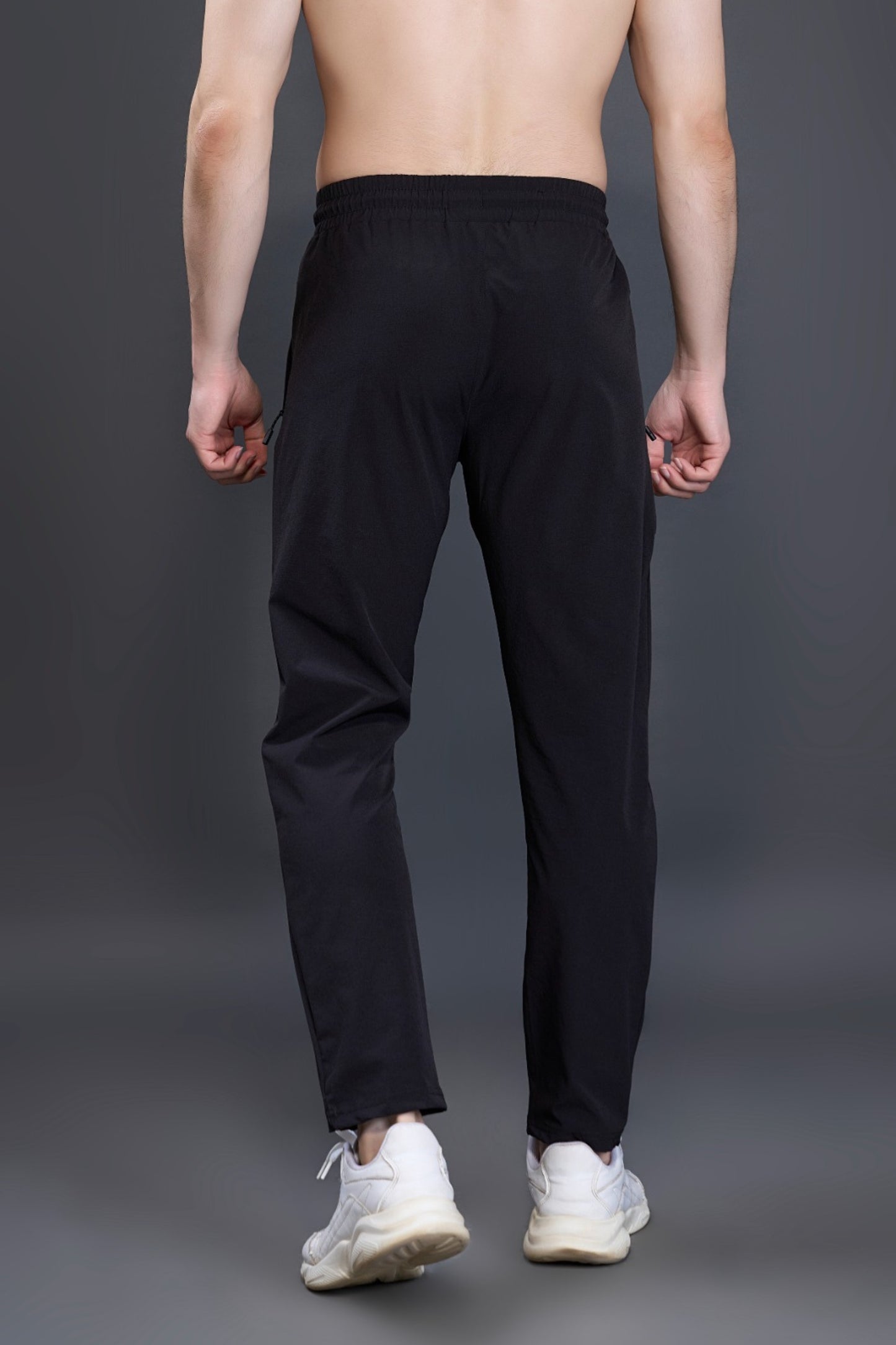 Move Black 365 Track Pant