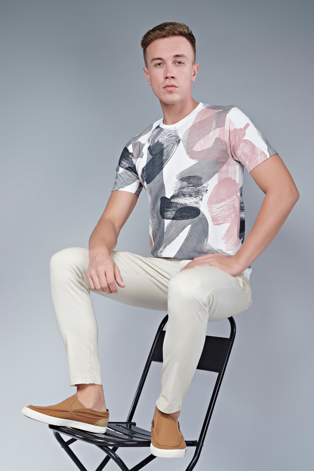 Mauvelous colored all over print T shirt for men with Half sleeves and round neck.