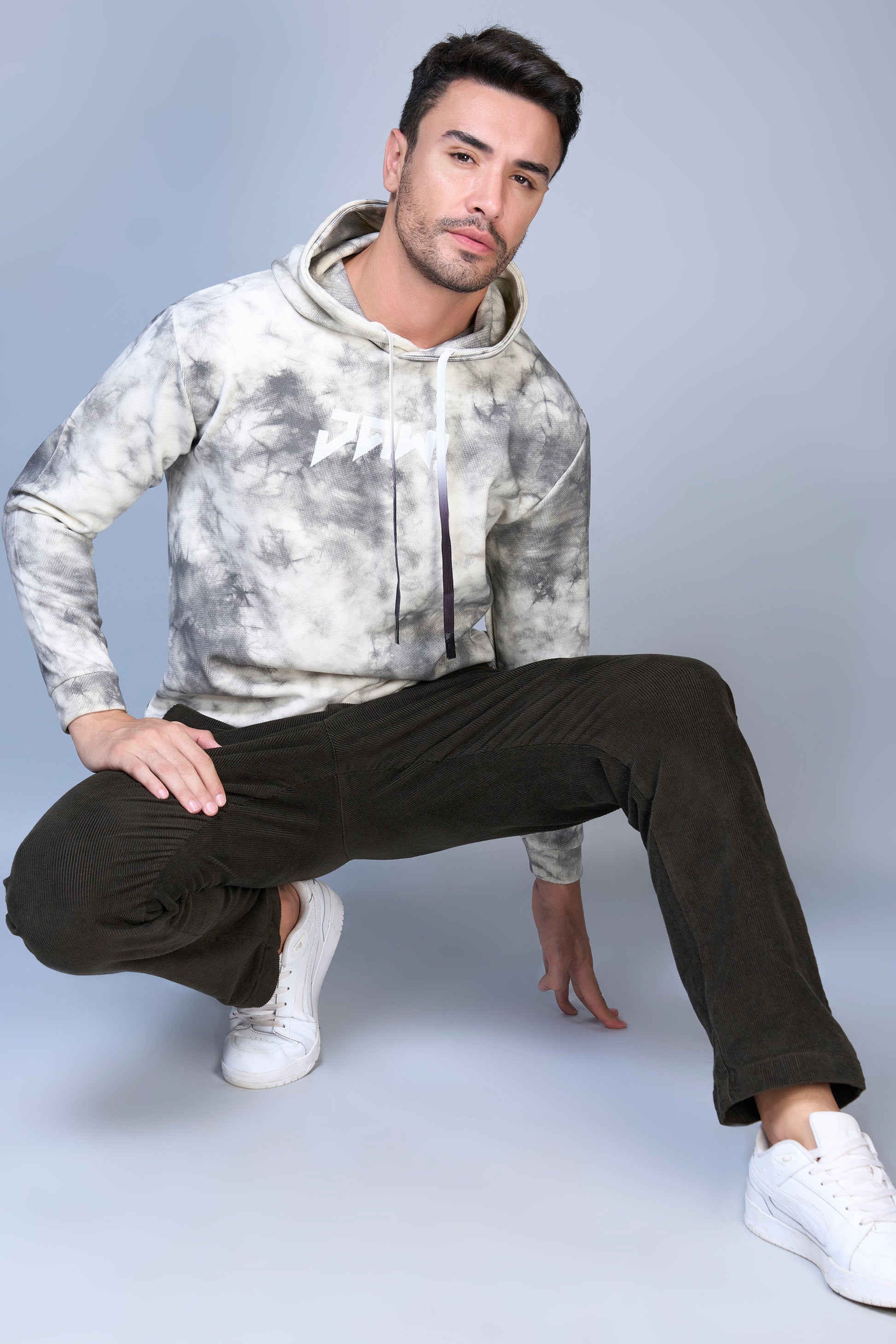 White - Smoky Hoodie Hoodies Maxzone Clothing