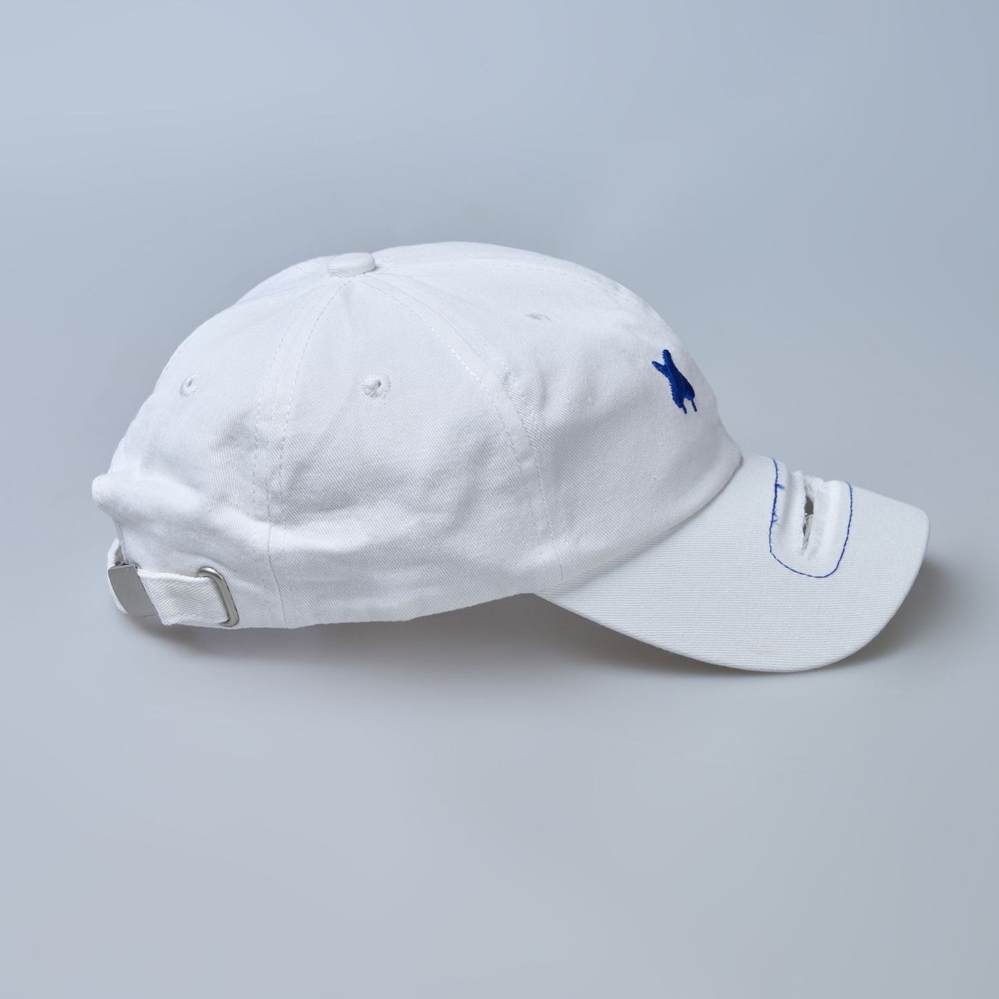 White colored plain cap for men.