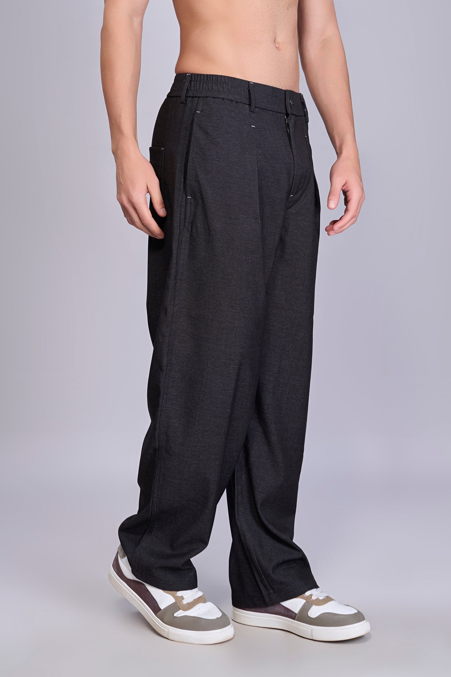 Black - Old Money Pant