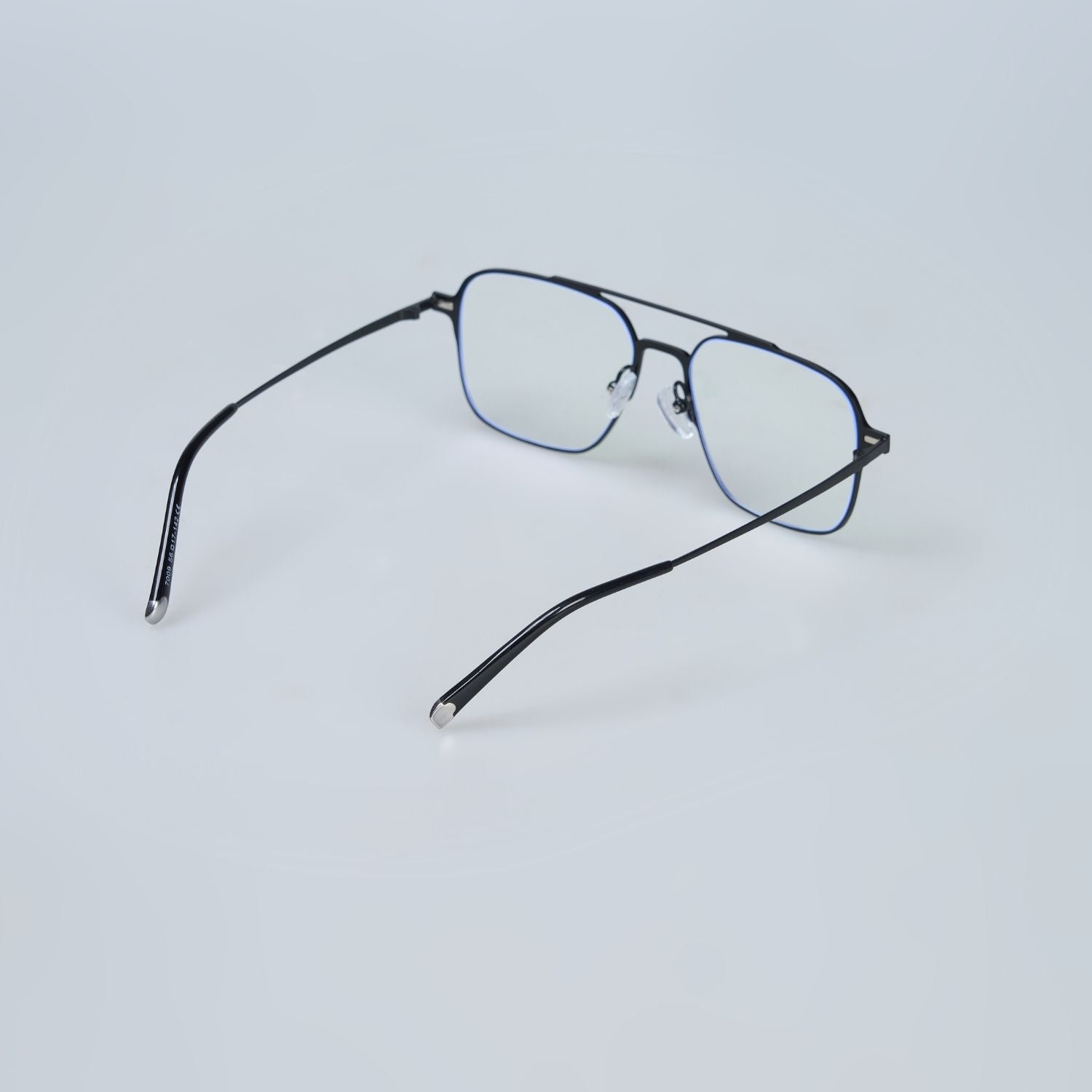 Day night changeable lens eyeshade with detachable clips for men and women, back view.