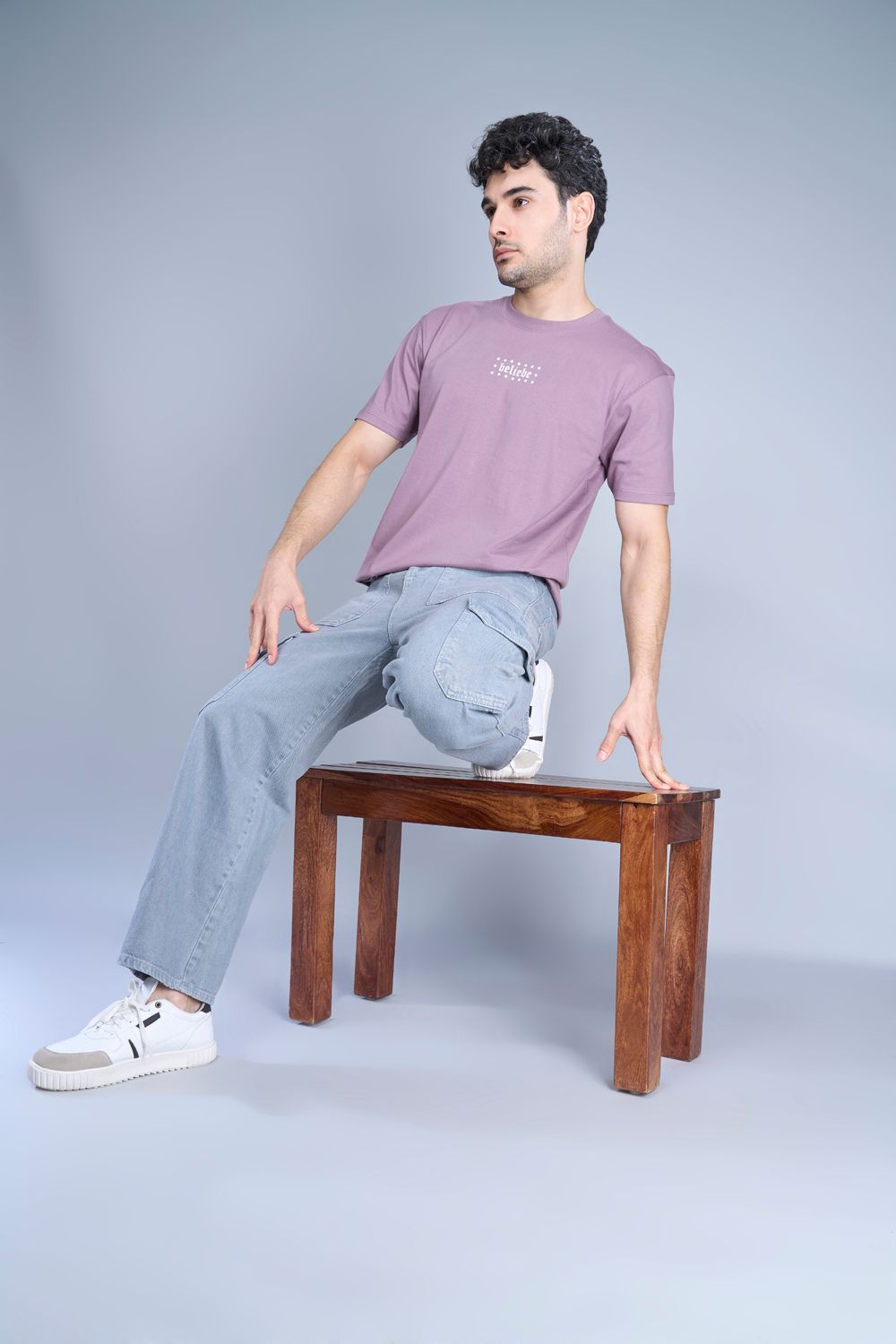 Cotton oversized T shirt for men in the solid color Opera Mauve with half sleeves and crew neck.