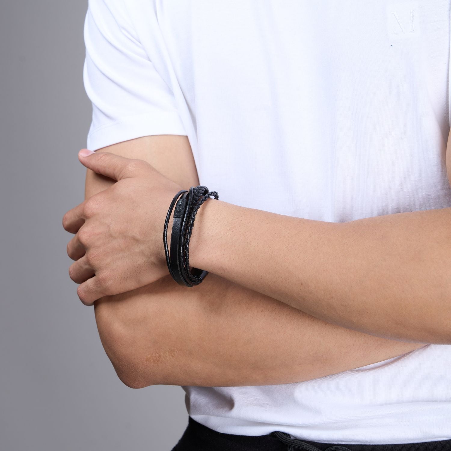 Black colored Bracelet for men with magnetic clasp