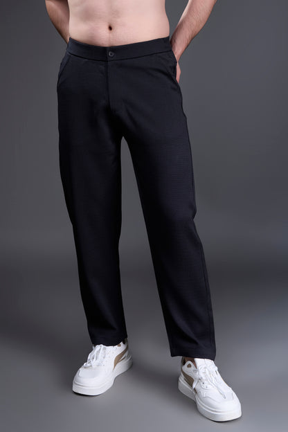 Black - Linear Track Pant
